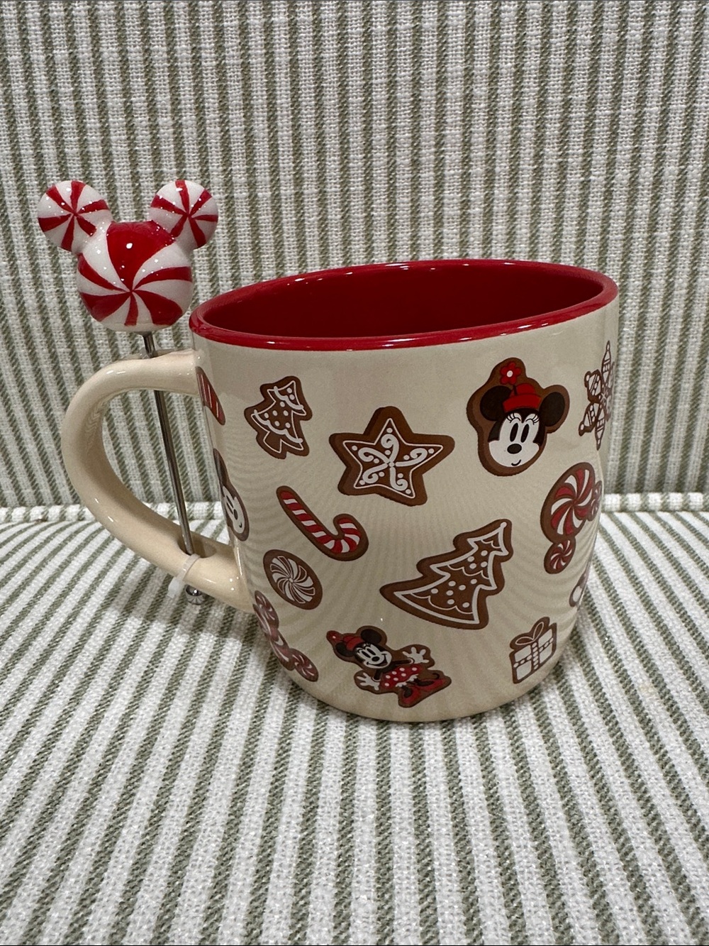 Disney peppermint mug w stirrer